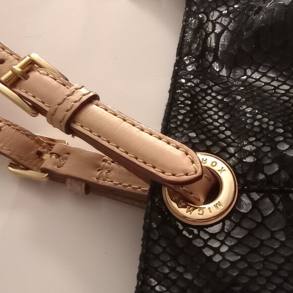 Michael Kors Black Patent Embossed Python Jet Set Tote - Picture 9 of 16